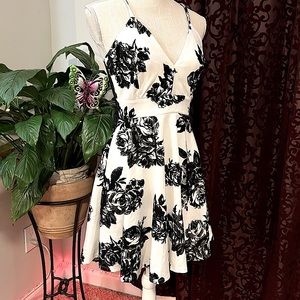 Iris Flower Print Dress, Sz Med.